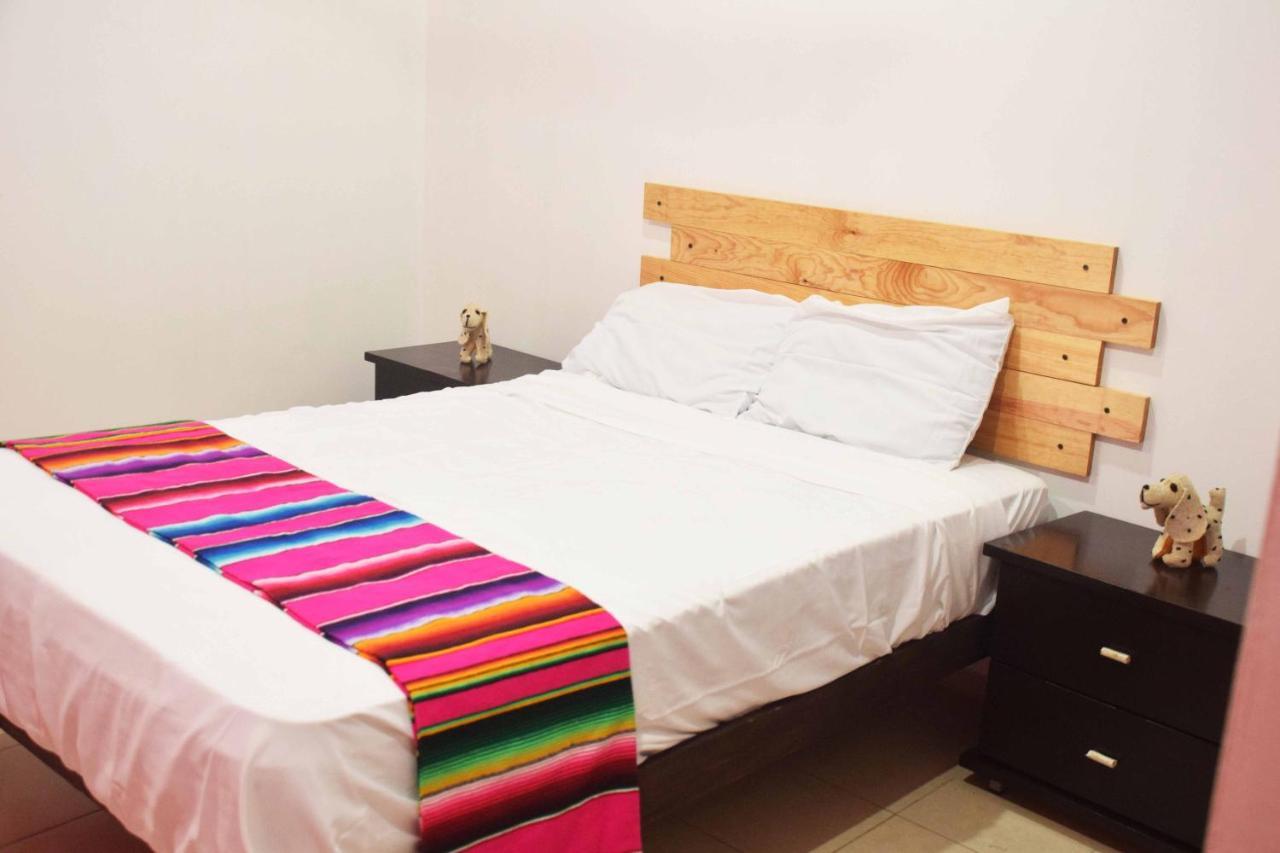 מרידה Hostal Casa Bohemia מראה חיצוני תמונה