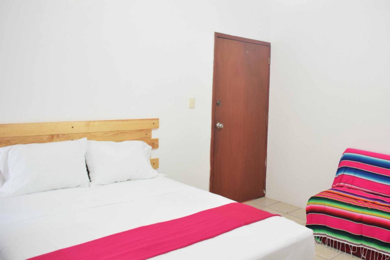 מרידה Hostal Casa Bohemia מראה חיצוני תמונה